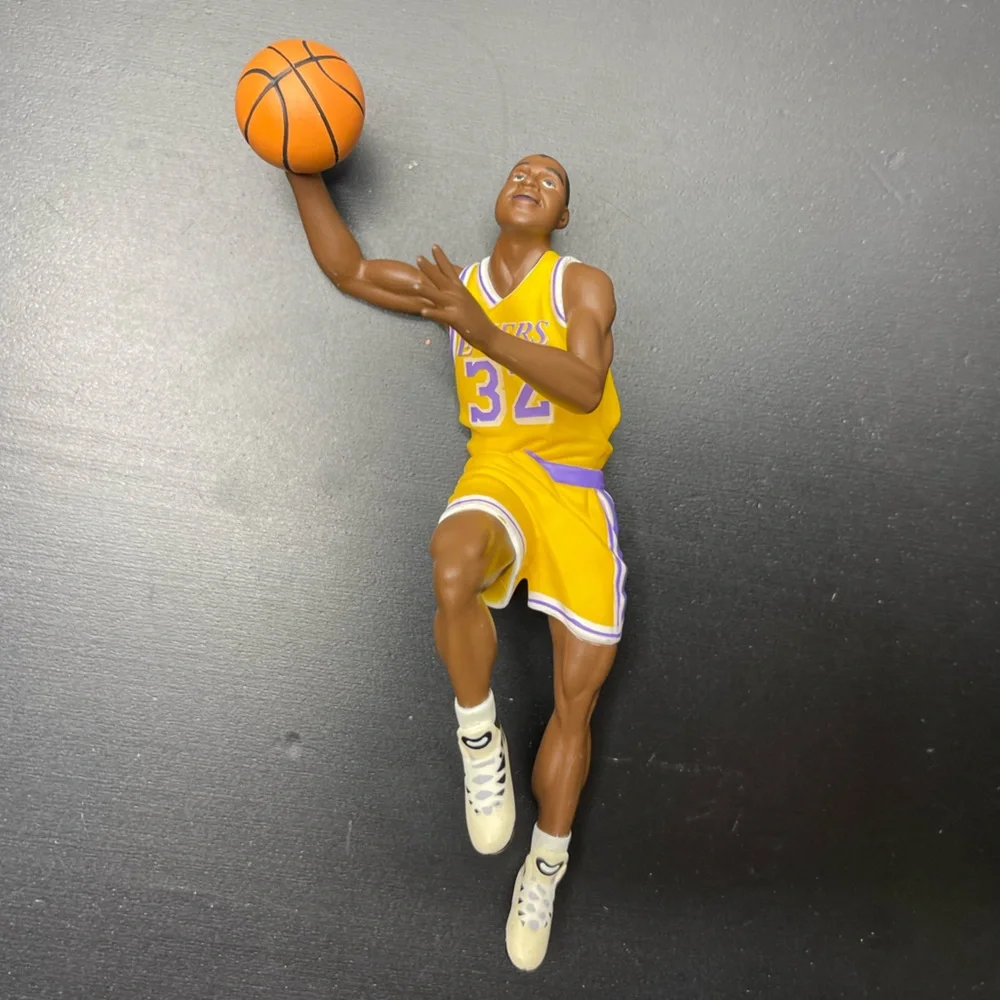 Vintage 1997 Hallmark‎ Lakers Magic Johnson #32 Christmas Ornament